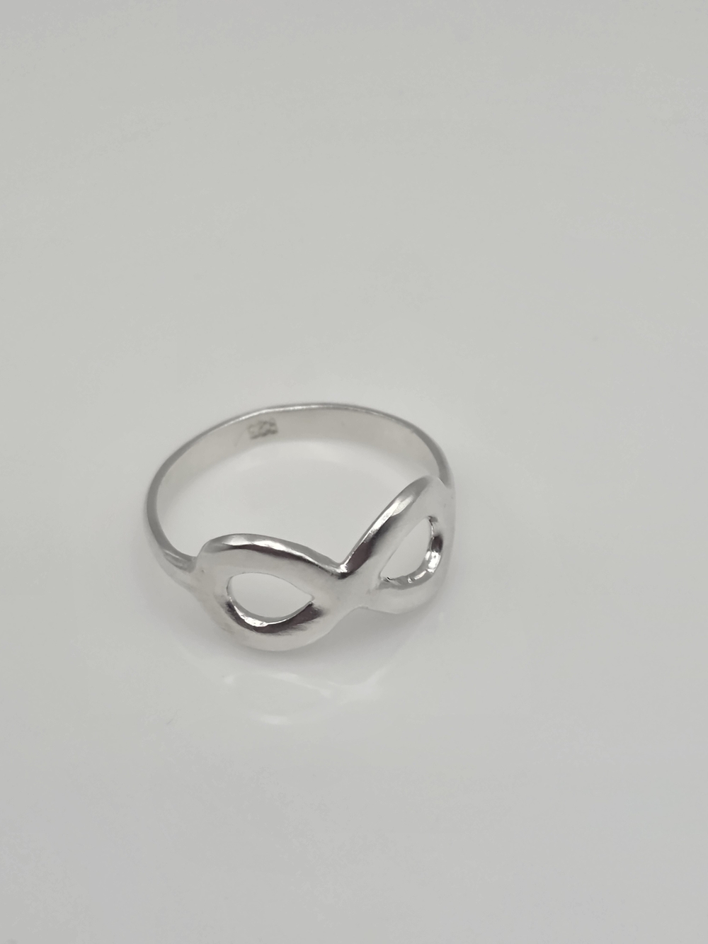 Sterling Silver Infinity Ring Size 8